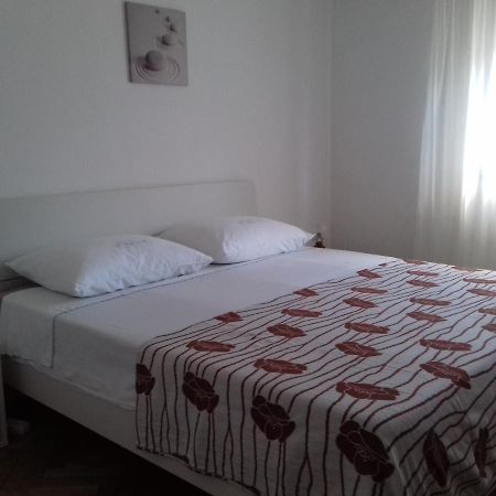 Apartment Dragan Pula Exteriér fotografie