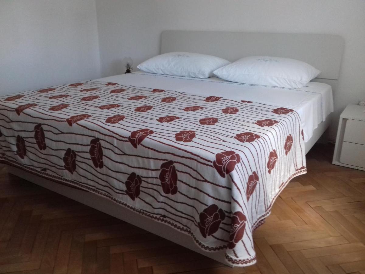 Apartment Dragan Pula Exteriér fotografie